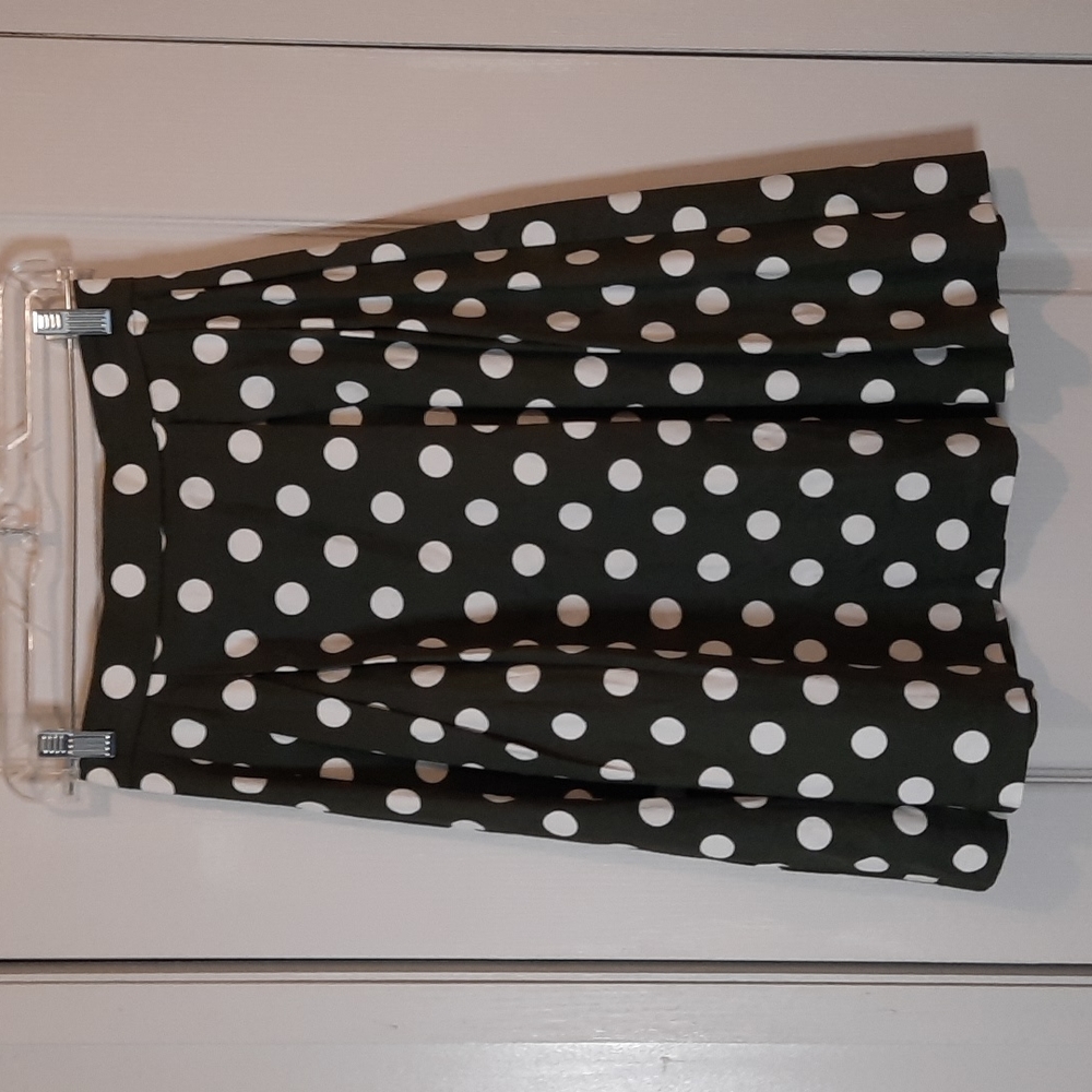 Must Have Green Polka Dot skirt